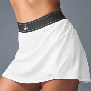 Alo Yoga Match Point Tennis Skirt & Medium & White NWOT